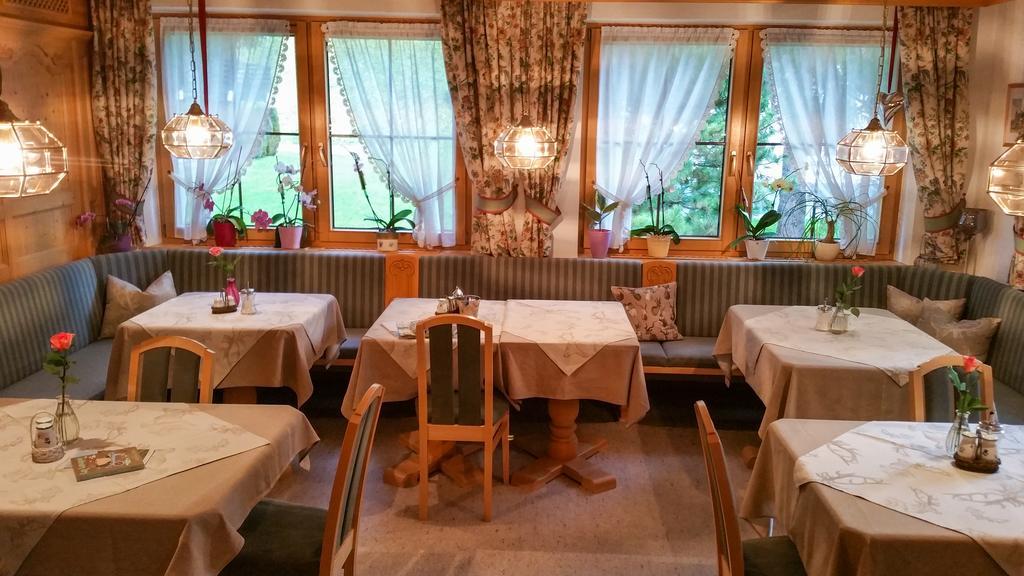 Pension Iris Лех-ам-Арльберг Екстер'єр фото